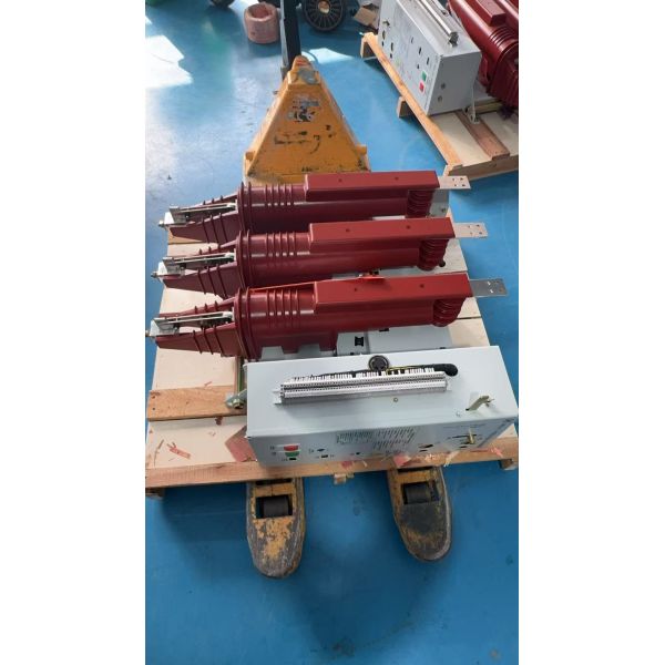 11kV Indoor high voltage AC combined vacuum circuit breaker