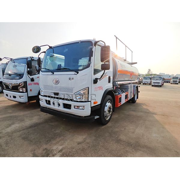 Самый продаваемый подержанный FAW 20000-40000литр 4X2 дизельный бензин новый специальный топливный танкер танк