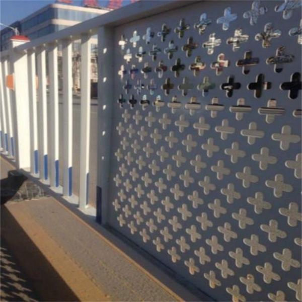 Rust resistance Hot Dipped Galvanized Expanded 30m Perforated Metal Mesh