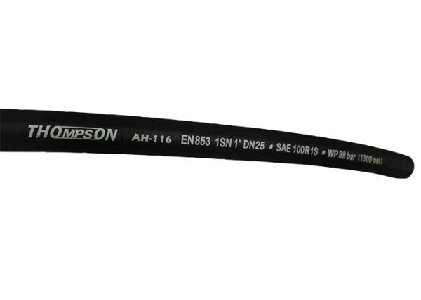 EN853 2SN/SAE100 R2AT Wire Braid Hydraulic Hose with Customizable Rubber Color and Surface Finish