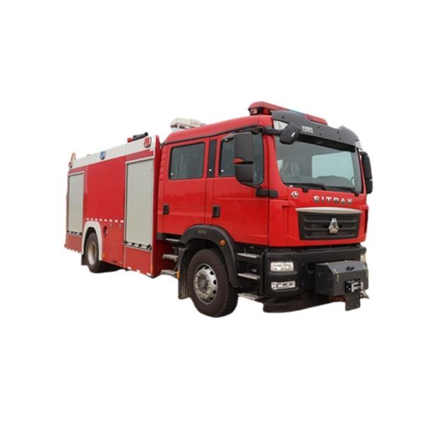 Camion de pompiers à mousse à air comprimé SINOTRUCK 7,6 mètres cubes Hauteur de tir 60 m Vitesse 100 km/h Capacité 2+4 personnes Débit 50 L/s