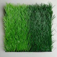 50 mm de hauteur de pile Herbe artificielle verte à haute densité et excellente texture pour les sports et les compétitions