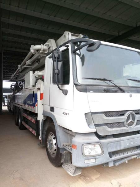 Zoomlion 47m pompe à béton d'occasion pour le mélange prêt service après-vente 12060*2500*4000mm