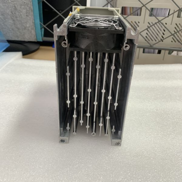 Mitsubishi MDS-B-SPJ2-22 SPINDLE AC SERVO DRIVE 2.2KW 10A 50/60HZ NEW