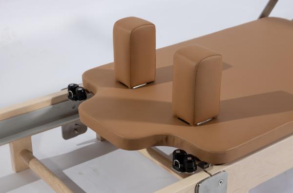 Foldable Maple Pilates Reformer U+PL015A with Fully Enclosed Sliding Track