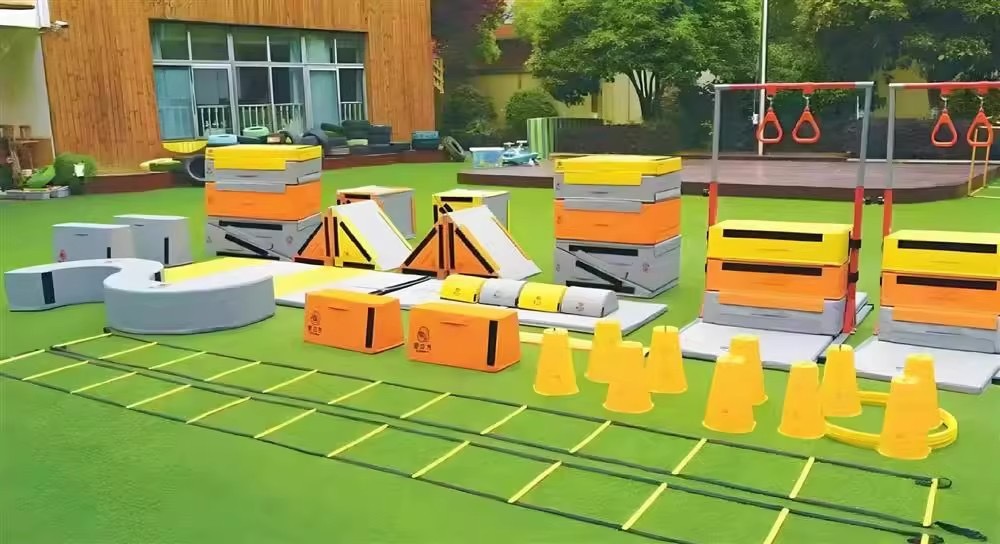 Complete Set of Children's Parkour and Physical Fitness Training Equipment, Sensory Integration Aids, and Parkour Barrier Set