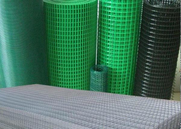 Construction 2 X 2 Welded Wire Mesh Panels Security For Commercial Grounds