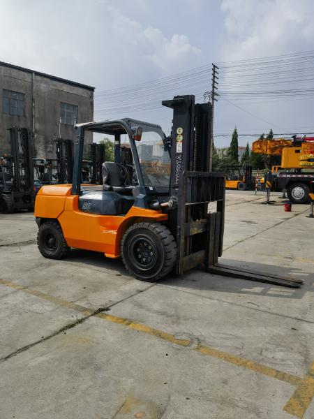 Garment Shop Must-Have 5 Ton Used Toyota Forklift with Japan Made Parts and Diesel Engine