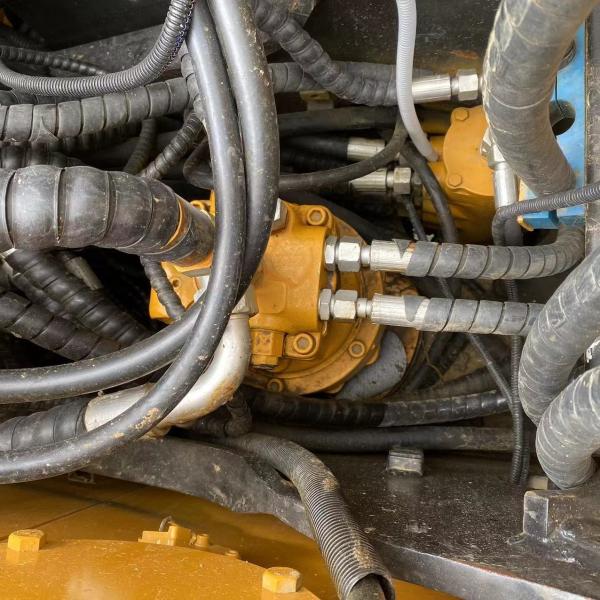 Sany 95 Excavateur d'occasion en bon état avec une capacité de 0,39 m3