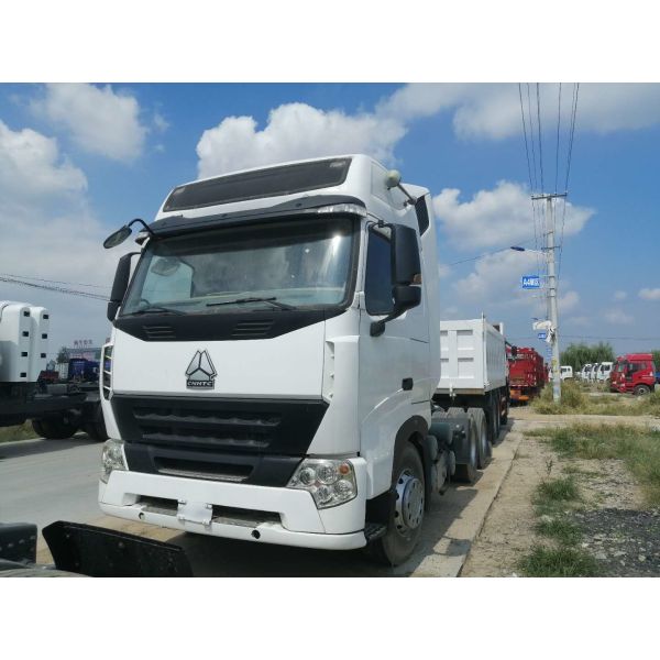 Голова 6x4 тележки трактора Китая Sinotruk Howo A7 с другими цветами