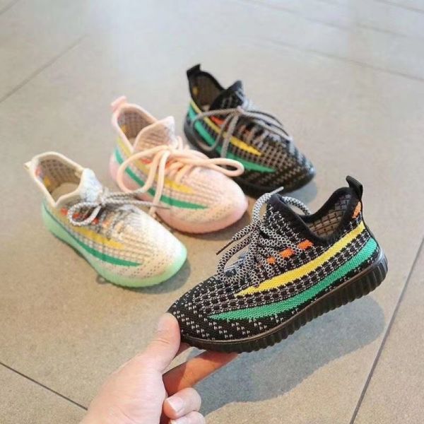 Soft Breathable Kids Flyknit Sports Shoes 25-36 size outdoor hiking running shoes