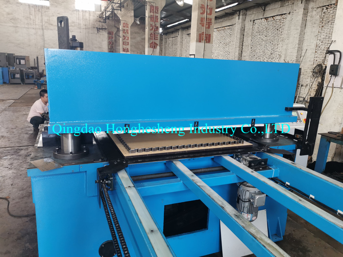 Full Automatic Hydraulic Feeding Epe / Eva / Polyurethane / Foam Sheet Cutting Machine