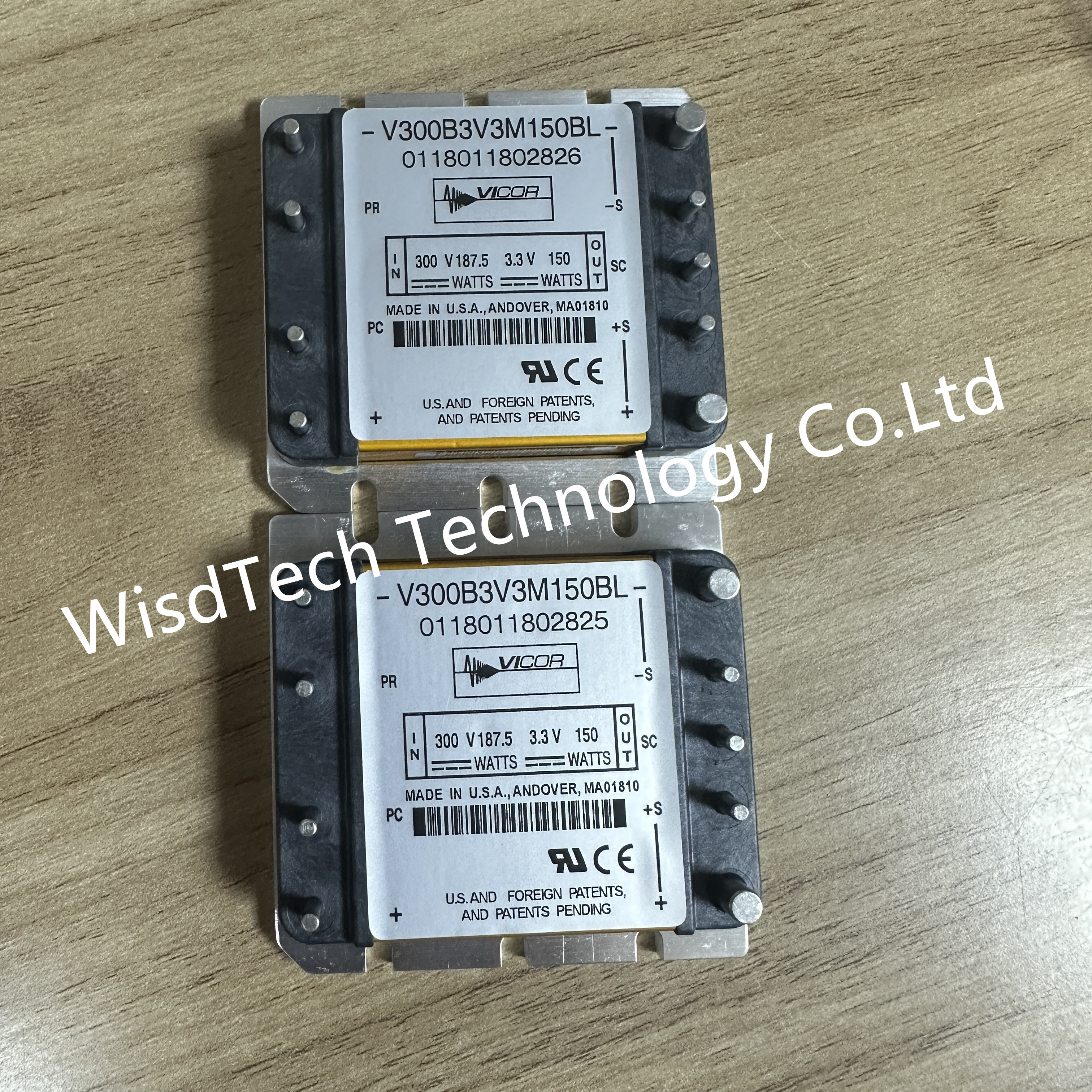 V300B3V3M150BL Изолированные преобразователи постоянного тока / постоянного тока - через отверстия Ватт- 150 Вин 300 Вот 3.3 Град- M IGBT модуль