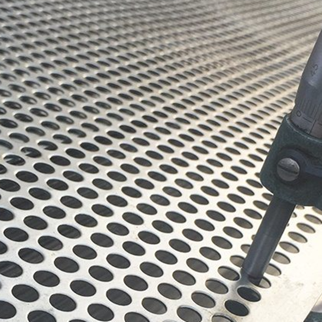 Пефорированные круглые панели сетки Corten 5mm отверстия, пефорированная сетка Bunnings для дорожки или проступи лестницы