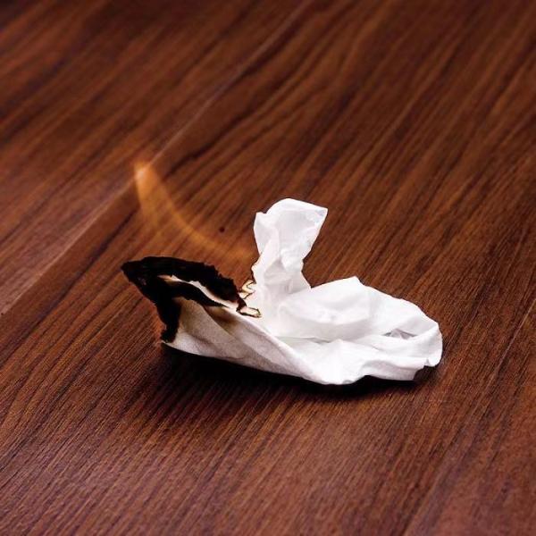 Self Adhesive 2.0mm PVC Wood Grain Flooring Peel And Stick DIY Vinyl Flooring