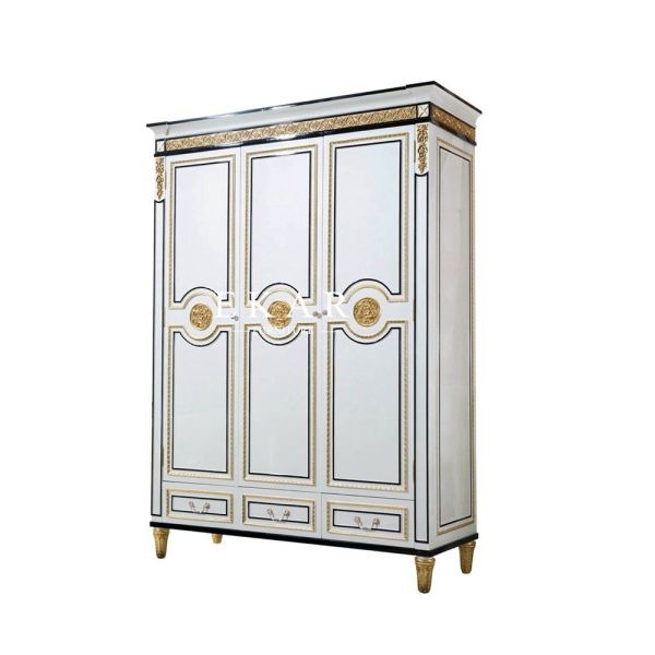 Luxury Spanish Design Antique 3 Door Wooden Wardrobe