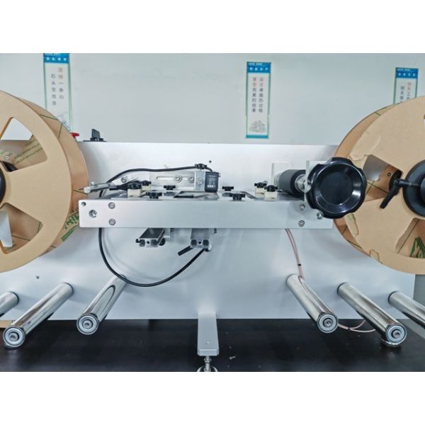 AC220V 50/60 Hz Roll-to-roll RFID Tag Data Personalization Machine YPM-R2R