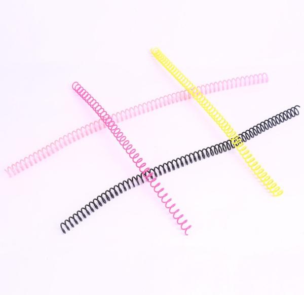 Bobina espiral plástica do fio do ANIMAL DE ESTIMAÇÃO do PVC dos artigos de papelaria única para cadernos
