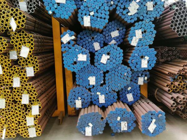 Power Plant Boilers Seamless Boiler Tubes A192 Low Carbon Steel  Oiled Surface