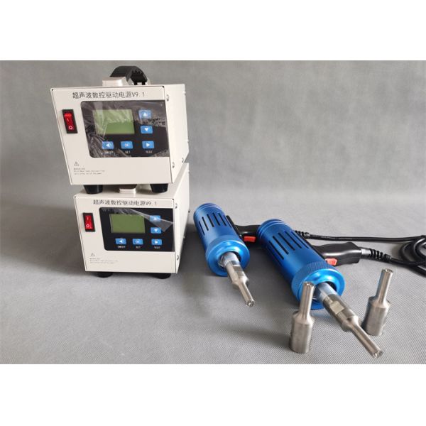 車BumberまたはオートバイのABSのための超音波点の溶接工28Khz整形