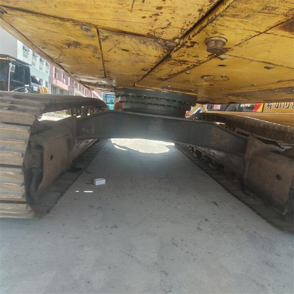 Construction Work 40ton Used Komatsu Excavator PC400-8 with Crawler Chain Moving Type