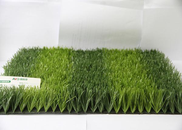 Largura gramados falsos da grama de 2M/de 4M Sports Artificial Turf para a decoração exterior