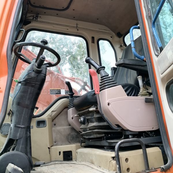 Used Doosan DH150W-7 Wheeled Excavator 15 Ton Wheel Excavator