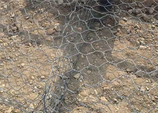 Hot Dipped Galvanized Gabion Mesh Cage 8cmx10cm 2.5mm Wire