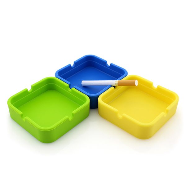 REACH Certified Silicone Ashtray for Cigarettes Smoking Cigar 4 Lighter Rest Included