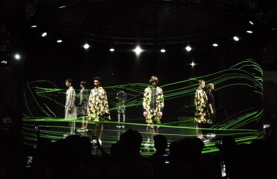 Невидимая прозрачность в реальном маштабе времени проекции 78% Холограм экрана сетки Холограм 3Д