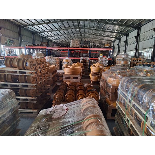 ZX240 ZX200 Запчасти экскаватора Переднее колесо бездельницы Идеальное для ремонтных машин