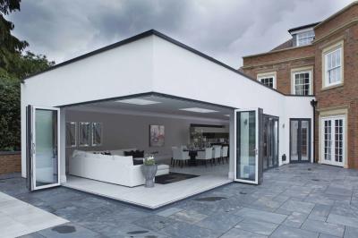 Corner Folding 3m Aluminium Bifold Doors Insulating Glazed Ultra Silver