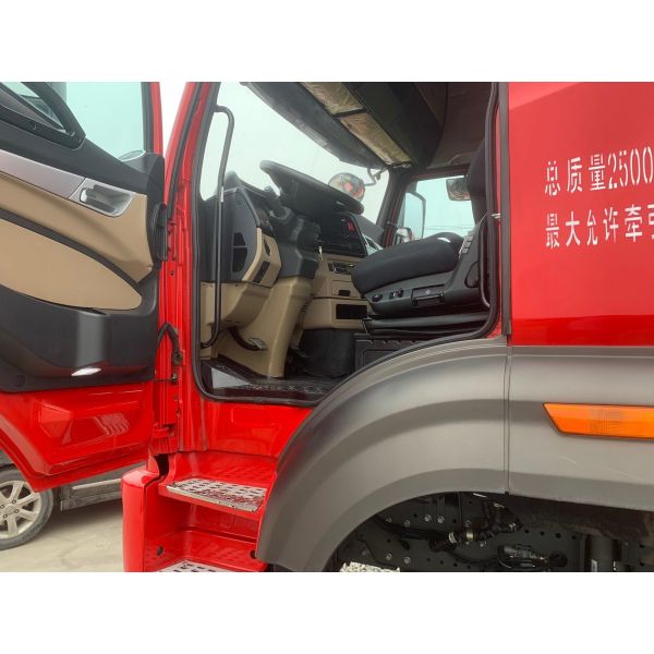 Sino Truck HAOHAN J7G Heavy Truck 6*4 400hp Used Tractor Truck