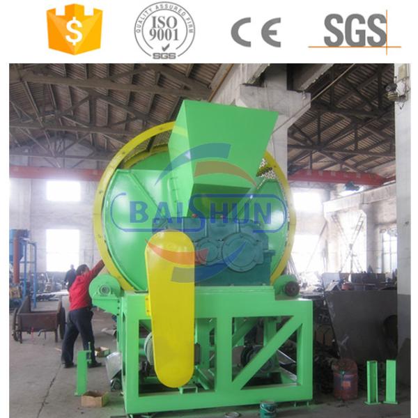 Twin Shaft Tire Shredding Machine / Automated Waste Tire Recycling Machine