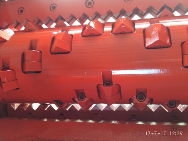 PET Bottle Shredder/ Plastic shredder/  Industrial Waste Shredder/ Waste coated paper shredder