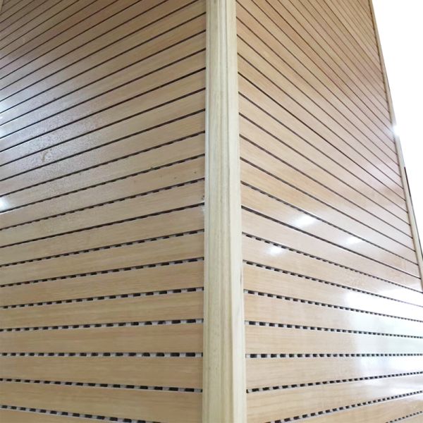 Панель стены звукопоглотительной музыкальной комнаты огнеупорного материала деревянная пефорированная акустическая