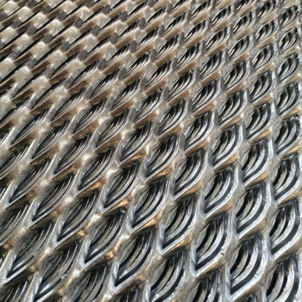 Heavy Duty Expanded Metal Wire Mesh In Steel Grade For Piece Sizes 1000*2000 Mm 1220*2440 Mm 500*1000 Mm