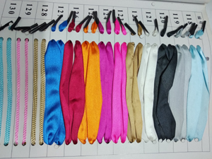 Bespoke роскошные хозяйственные сумки бумаги Hologram онлайн с печатанием художественного произведения