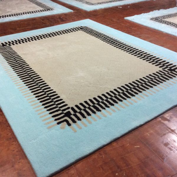Soft and Durable 100% Wool Handmade Silk Rugs Carpets Pile Height 9-17mm