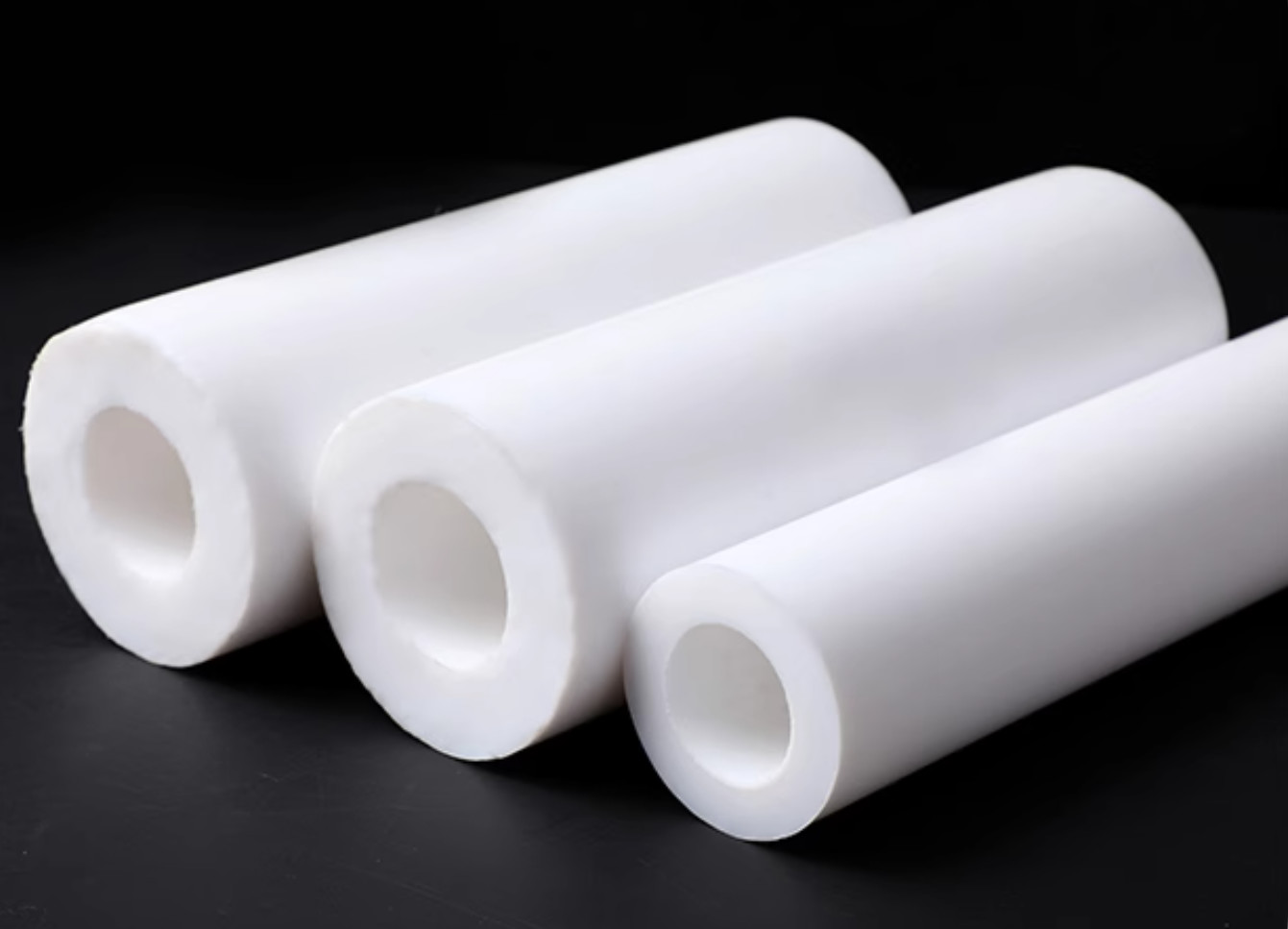 Non-Toxic PTFE Tubing with Excellent Abrasion Resistance and High Tensile Strength for Chemical Handling