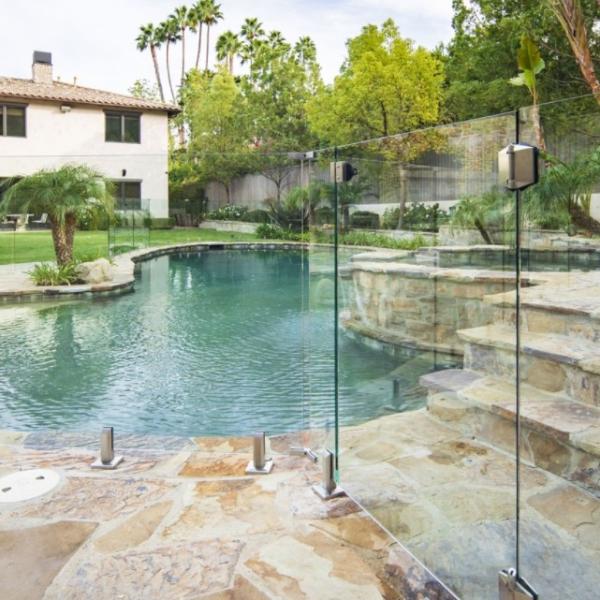 Balcony Frameless Glass Railing Balcony Flat / Curved Laminated Glass Balustrade Railing Size Customized Stair Glass Balustrade