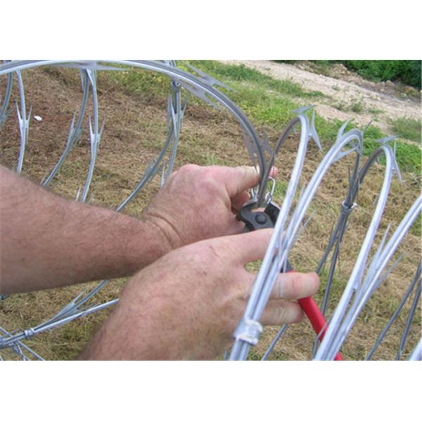 Колючая проволока лезвия с 0.5mm Barbe