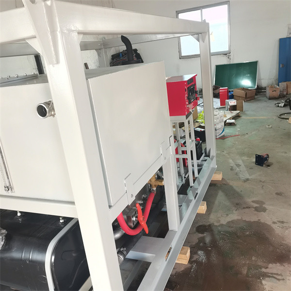 Offshore Oil Platform Diesel 55kw 22MPa Underwater Cleaning Machine Cavitation Jet