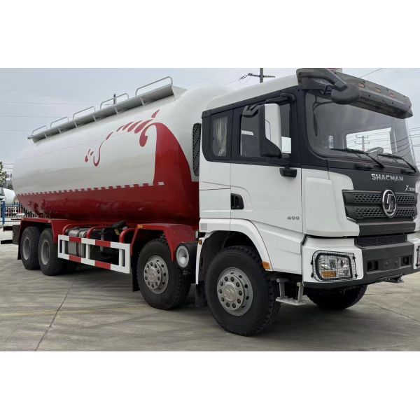SHACMAN X3000 Oil Truck Tanker 30000L 8x4 Second Hand For Fuel Delivery