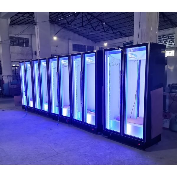 Blue Light 5 Layers R134a Upright Glass Door Beverage Chiller