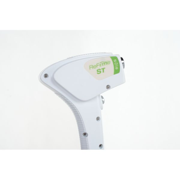 Pain Free 300W 808nm Diode Laser Hair Removal Machine Micro Cooling System