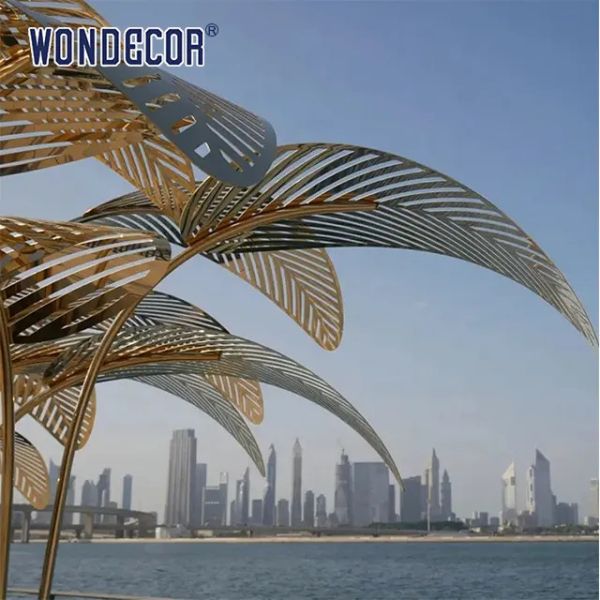 Розовым выкованная золотом скульптура кокосовой пальмы скульптуры 220cm металла