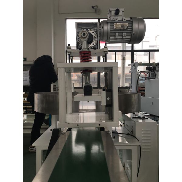 rolo do papel da posição de 900mm que corta a máquina 150m/Min do rebobinamento