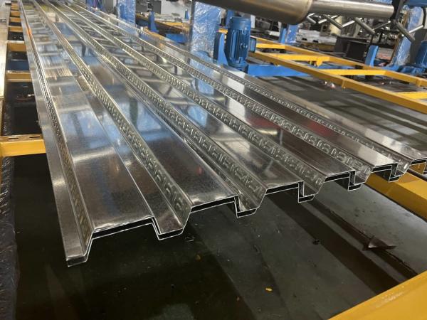 0.8mm-1.5mm espessura Metal B Deck Floor Roll Forming Machine