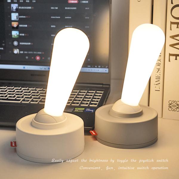 Bomba de Sensor de Dia e Noite de Forma Bonita / Luz Noturna Animal LED Brilho Ajustável USB Carregado